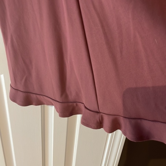 Express Mauve V Neck Ruched Knit Dress. XS - Picture 4 of 10